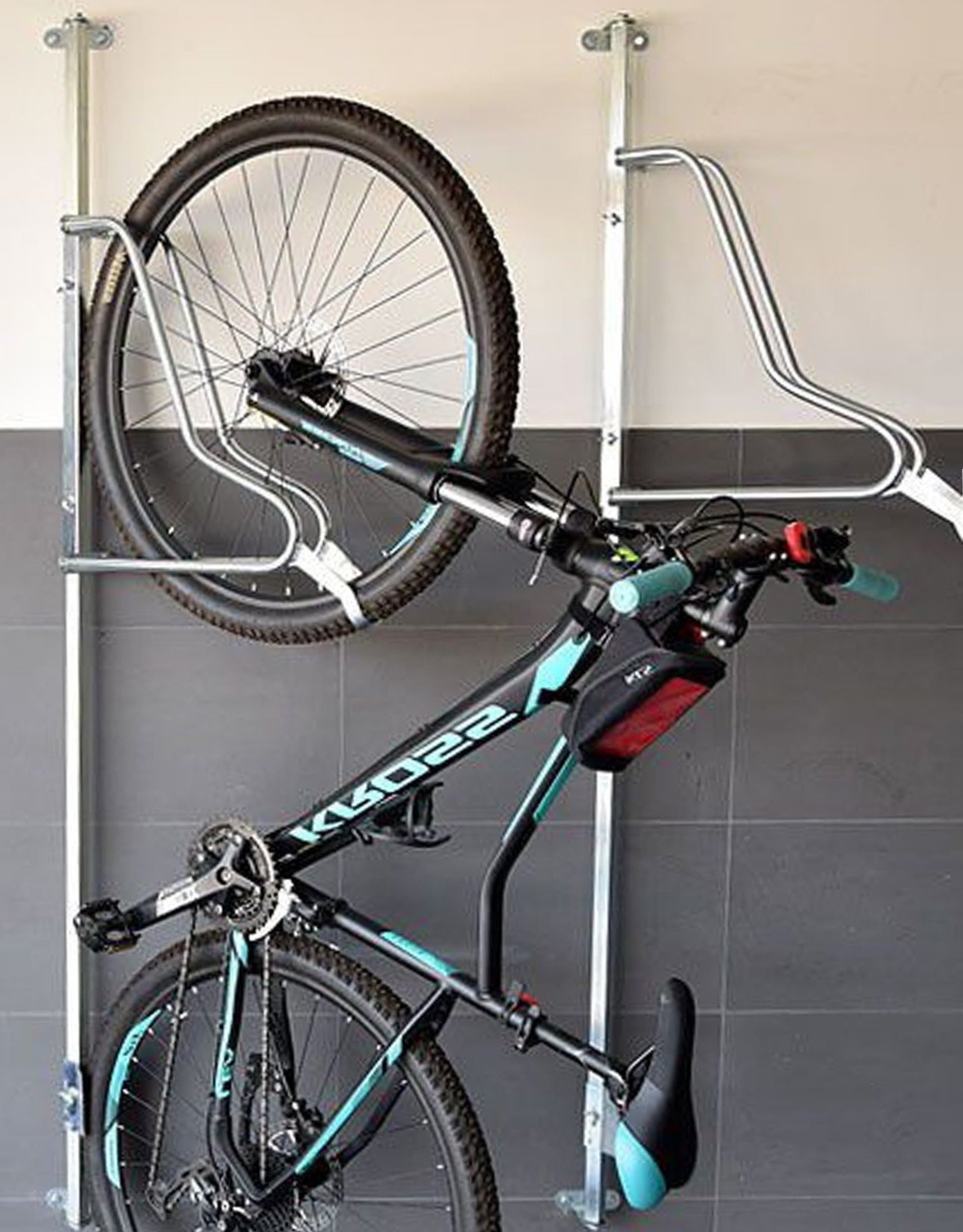 Ruimtebesparende Fiets Ophangbeugel: Optimaal Gebruik van Verticale Ruimte