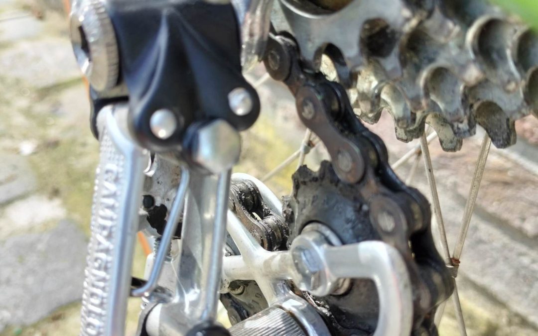 Ontdek de Charme van Retro Fietsonderdelen: Terug in de Tijd Fietsen!